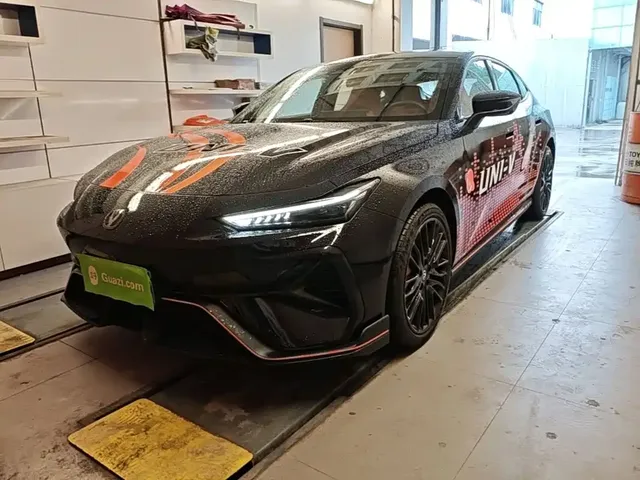 Changan UNI-V 2025 2.0T Sport Version