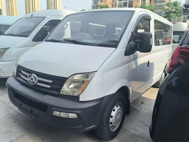 SAIC Maxus Xintu V80 2019 Model 2.5T Classic 6-speed manual Aoyuntong short wheelbase ultra-low roof 5/6-seater