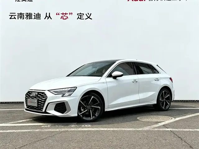 Audi A3 2023 Sportback 35 TFSI Fashion Sport