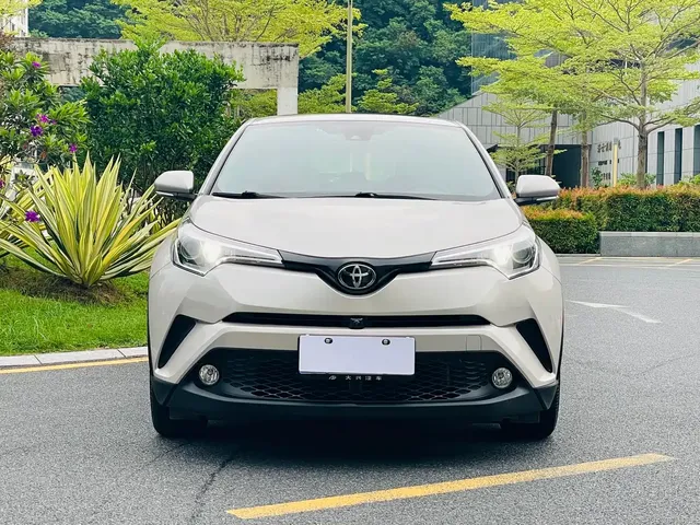 Toyota C-HR 2020 Model 2.0L Leading