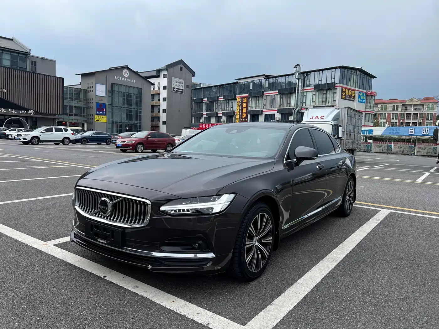 Volvo S90 2021 Model B5 Momentum Luxury Edition