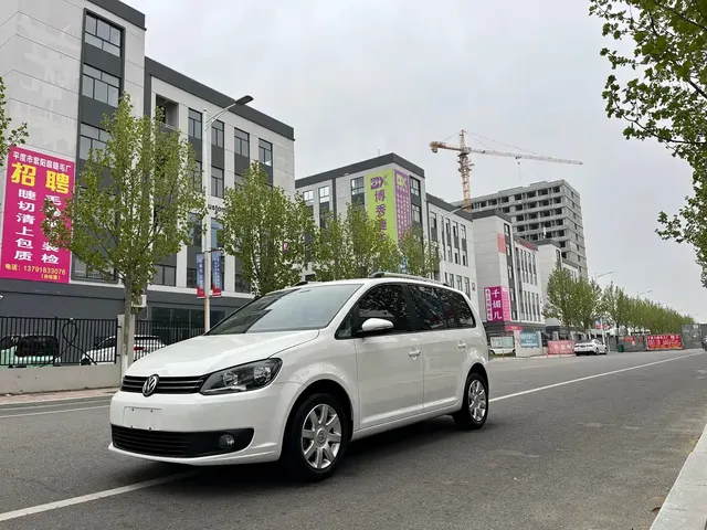 Volkswagen Touran 2015 1.4T Manual Trend Edition 5-seater