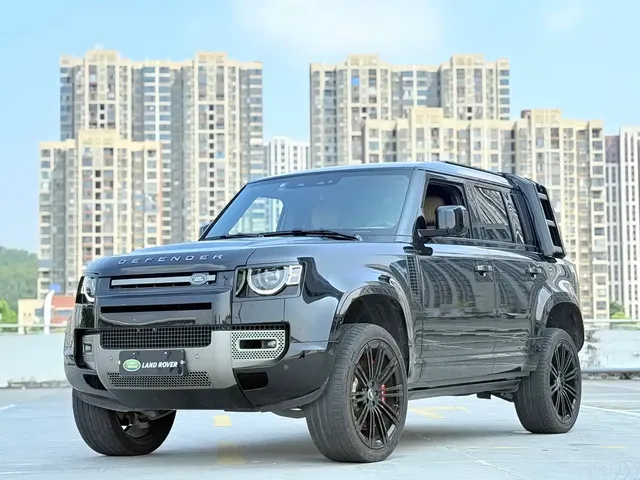 Land Rover Defender 2025 110 3.0T P400 -Dynamic HSE