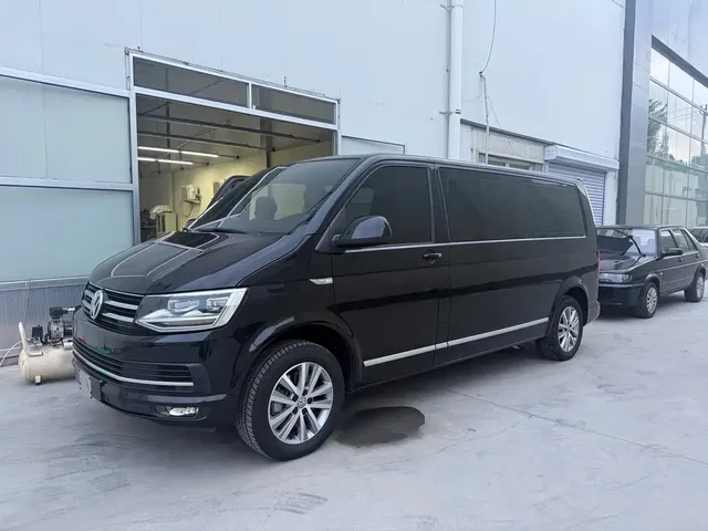 Volkswagen Caravelle 2018 2.0TSI 4WD Luxury Edition 7-Seater
