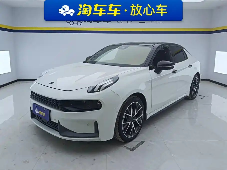Lynk & Co 03 2021 2.0TD Auto Jin Champion Edition