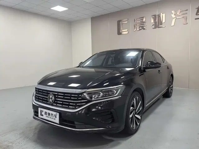 Volkswagen Passat 2024 380TSI Luxury