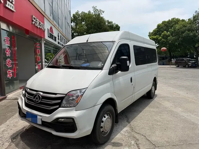 SAIC Maxus Xintu V80 2024 Aoyun 6MT Long Wheelbase Medium Roof 147Ps 6/7/8/9-seater