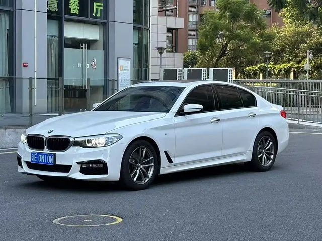BMW 5 Series 2018 525Li M Sport Package