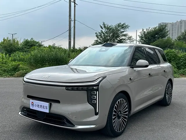 IM Motors IM LS8 2026 Model Base Version 5-seater Long Range Edition