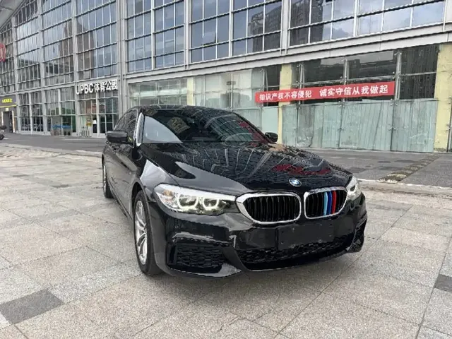 BMW 5 Series 2020 525Li M Sport Package
