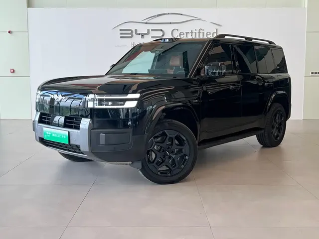 Fang Cheng Bao Titanium 7 2025 AWD Base Model