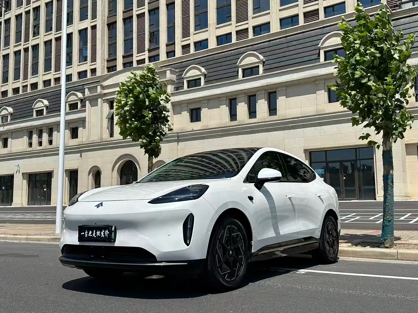 GAC Haobo Hyper HT 2023 670 RWD Ultra High Voltage NDA Edition