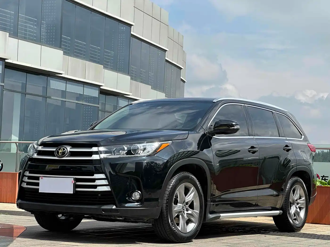 Toyota Highlander 2021 2.0T AWD Luxury 7-Seater