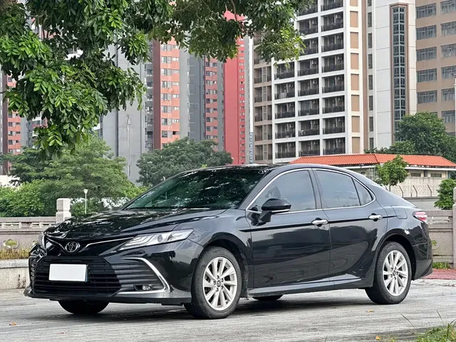 Toyota Camry 2021 2.0G Luxury Edition