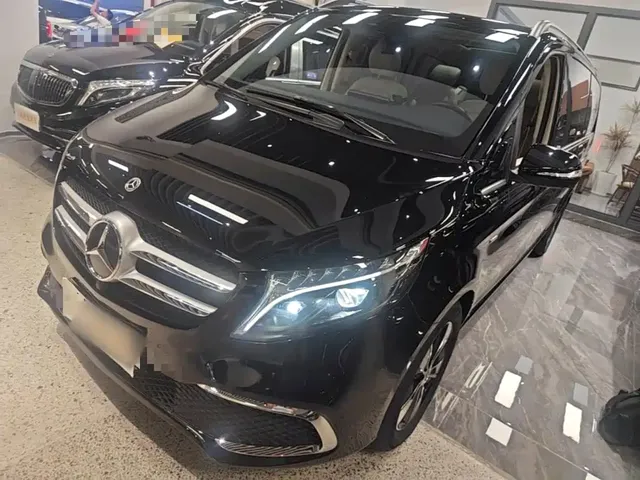 Mercedes-Benz V-Class 2022 V 260 L Long Wheelbase Prestige Edition
