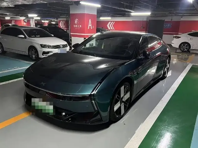 XPeng P7 2025 702km Long Range Edition
