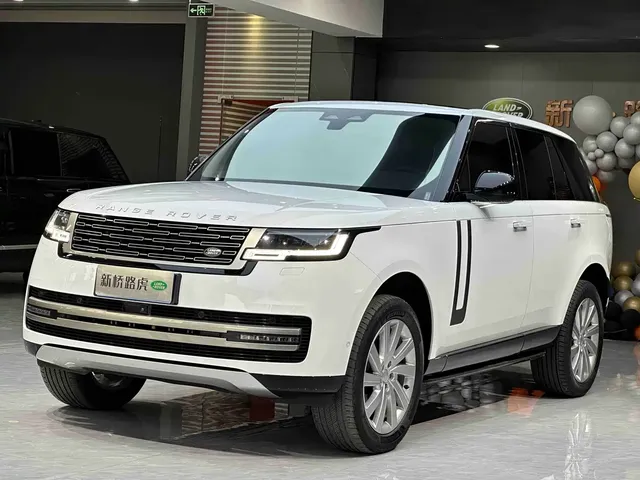 Land Rover Range Rover 2023 3.0 L6 360PS Golden Age Edition