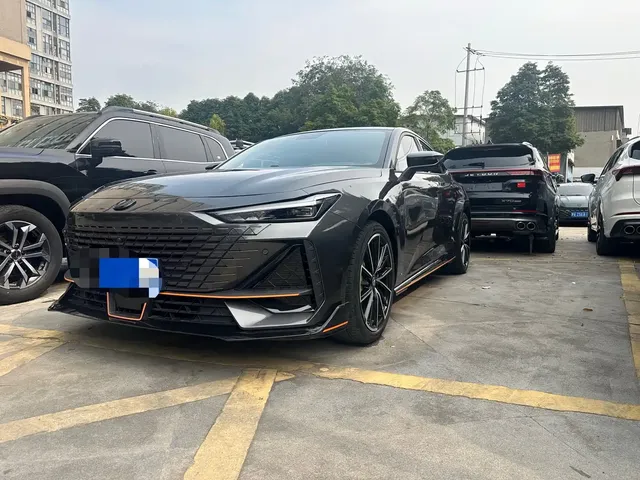 Changan UNI-V 2022 1.5T Sport Edition