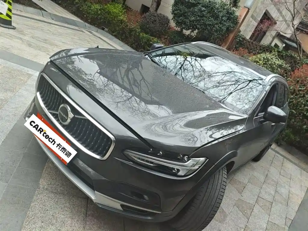 Volvo V90 2023 Cross Country B5 AWD Smart Premium Edition