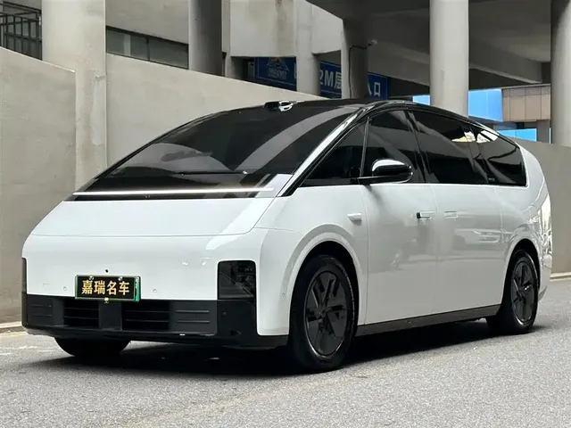 Li Auto MEGA 2025 Model Home Family Special Edition