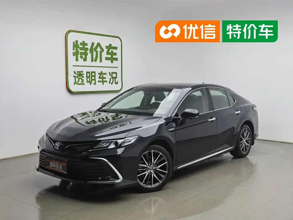 Toyota Camry 2023 Hybrid 2.5HG Luxury Edition