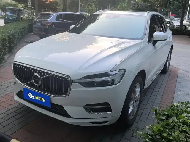 Volvo XC60 2021 T5 AWD Momentum