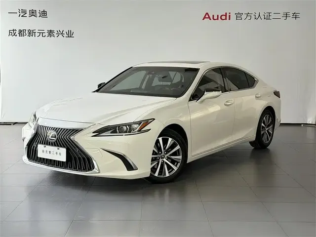 Lexus ES 2018 200 Excellence Edition China V