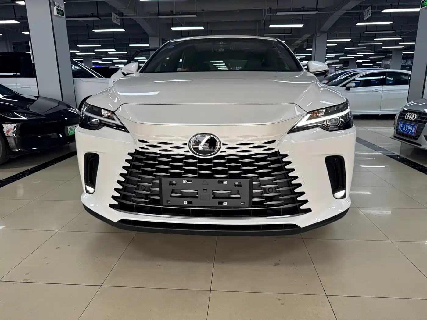 Lexus RX 2026 300 AWD Premium Edition