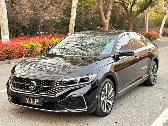 Volkswagen Passat 2022 330TSI Starlight Elite Edition