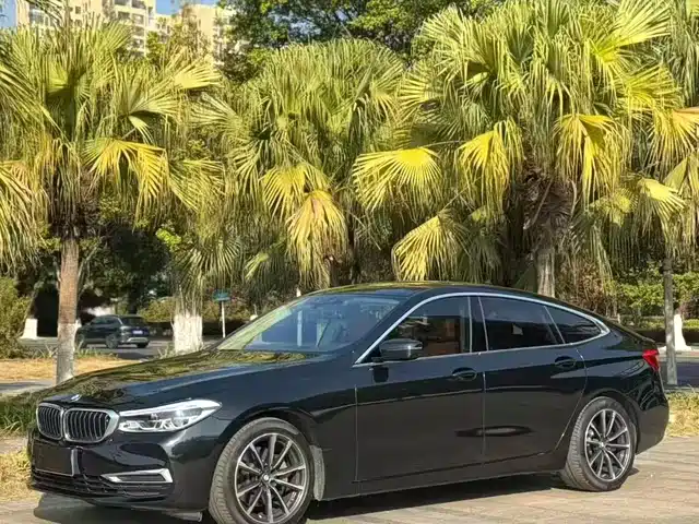 BMW 6 Series GT 2020 630i Luxury Design Package