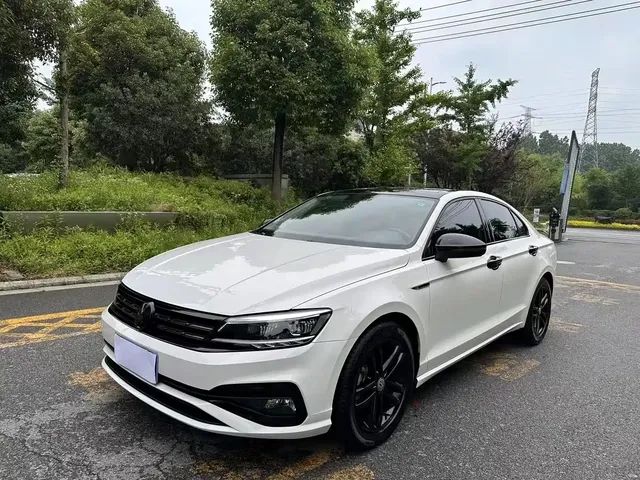 Volkswagen Lamando 2021 280TSI DSG Luxury Phantom Edition
