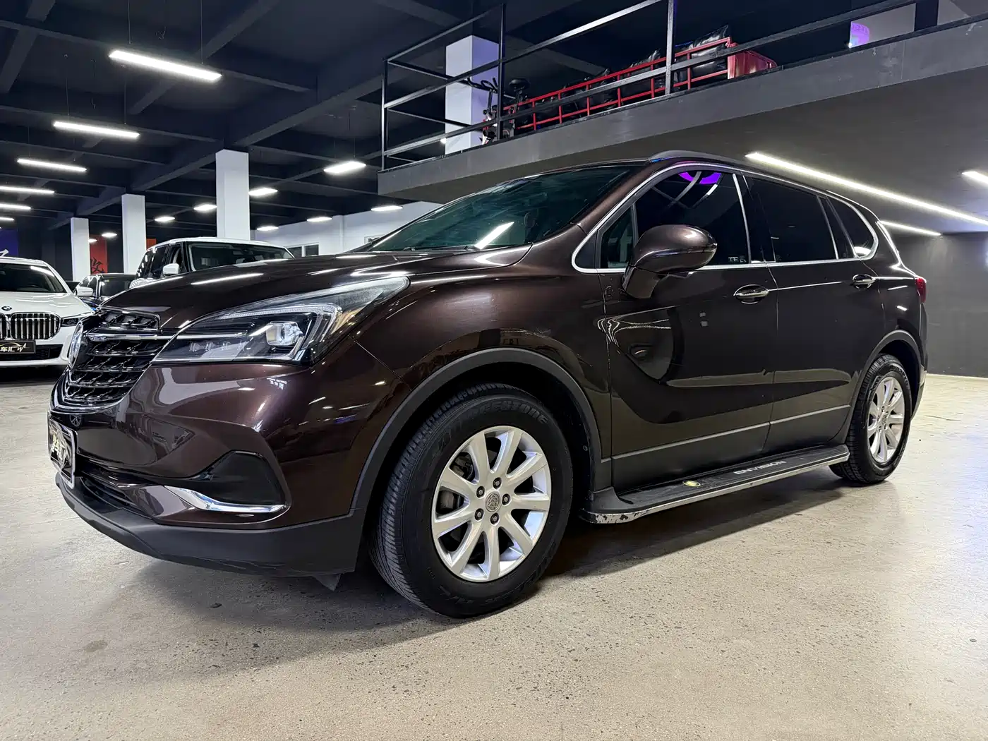 Buick Envision Plus 2020 20T FWD Leading