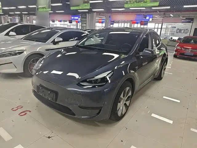 Tesla Model Y 2022 Facelift Rear-Wheel Drive Version