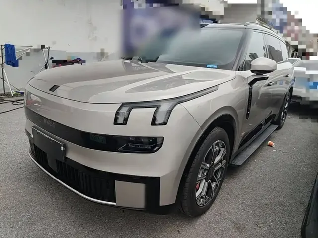Lynk & Co 900 2025 2.0T Ultra