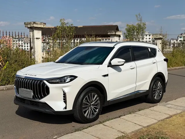 Jetour X70 PLUS 2025 1.5T Elite 5-seater