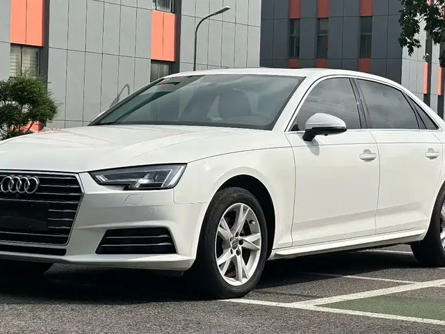 Audi A4L 2018 30th Anniversary 40 TFSI Progressive