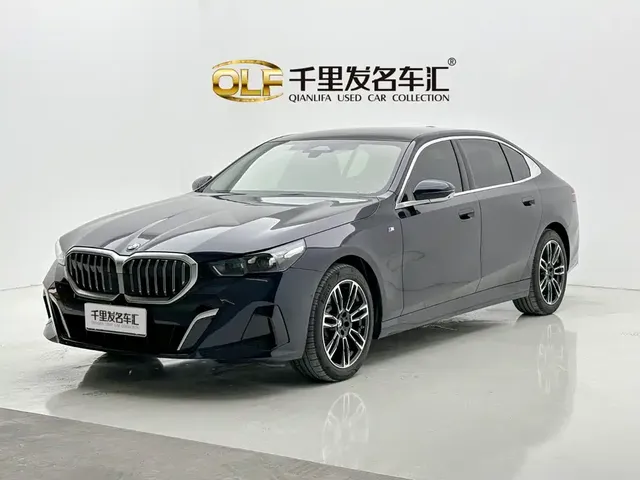 BMW 5 Series 2025 530Li Leading M Sport Package