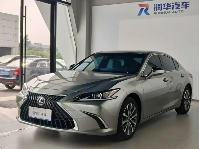 Lexus ES 2024 200 Premium Edition