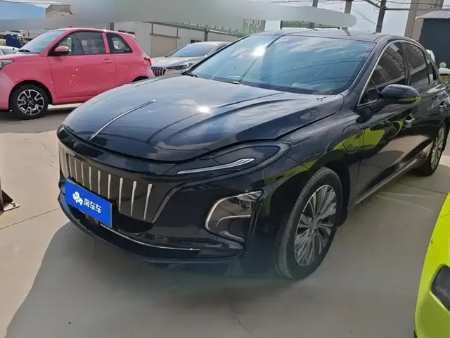 Hongqi E-QM5 2024 560km PLUS