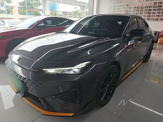 Changan UNI-V 2024 1.5T Deluxe Sport