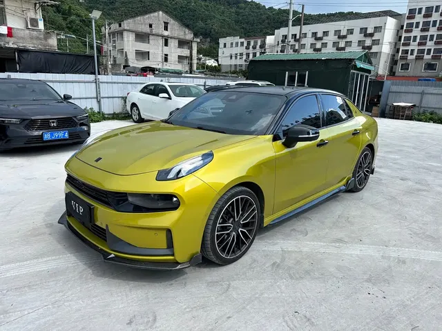 Lynk & Co 03 2021 03+ 2.0TD Auto Wind Rider Edition