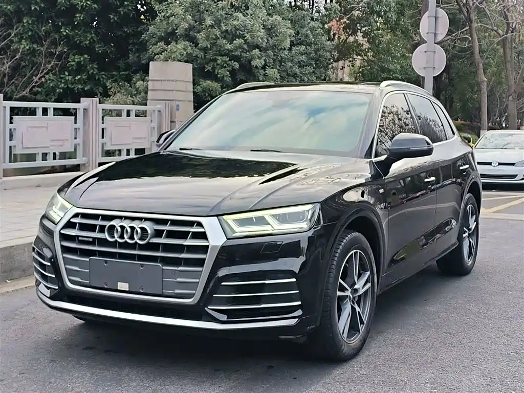 Audi Q5L 2020 40 TFSI Prestige Fashion