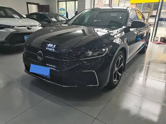 Volkswagen Passat 2024 380TSI Starlight Dragon Soaring Edition