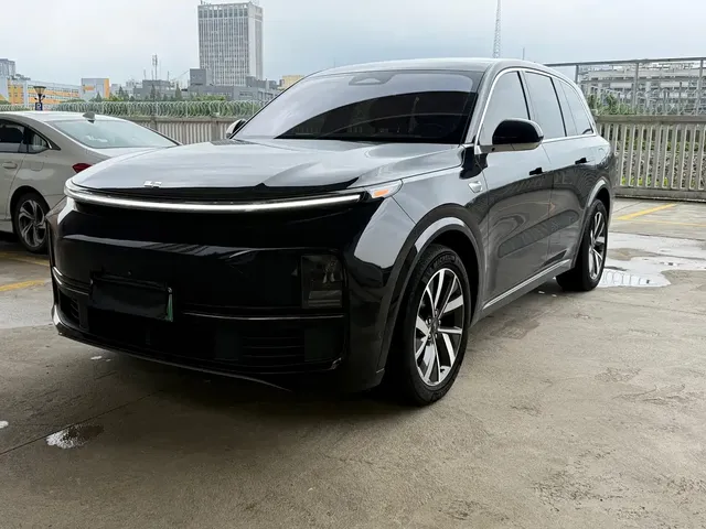 Li Auto Li L8 2023 Pro