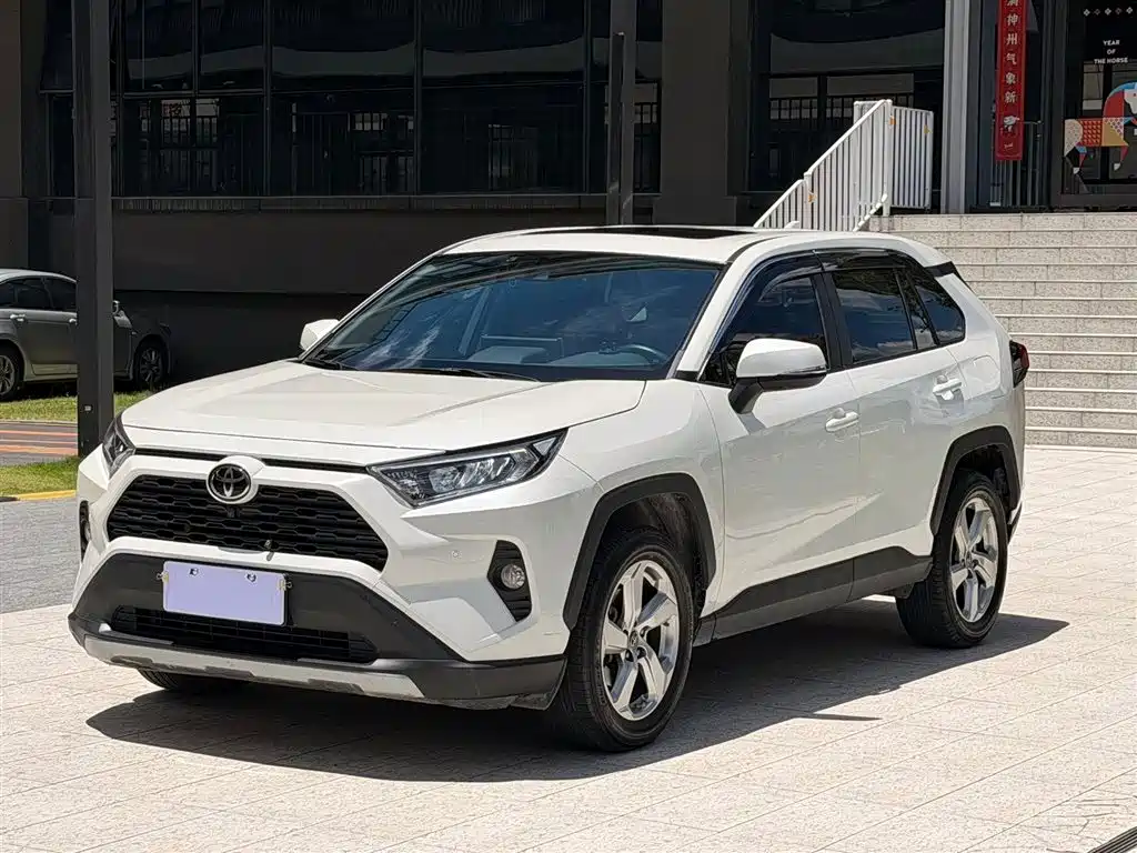 Toyota RAV4 Rongfang 2020 2.0L CVT 2WD Fashion PLUS