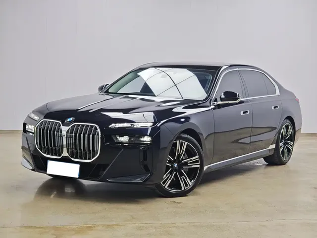 BMW 7 Series 2026 740Li Leading M Sport Package