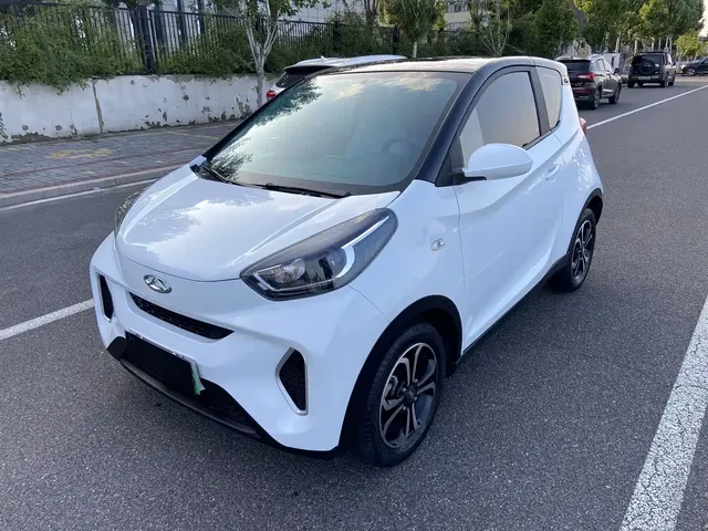 QQ New Energy Little Ant 2021 200K Fans Edition Talent Version (NCM Battery 301km)