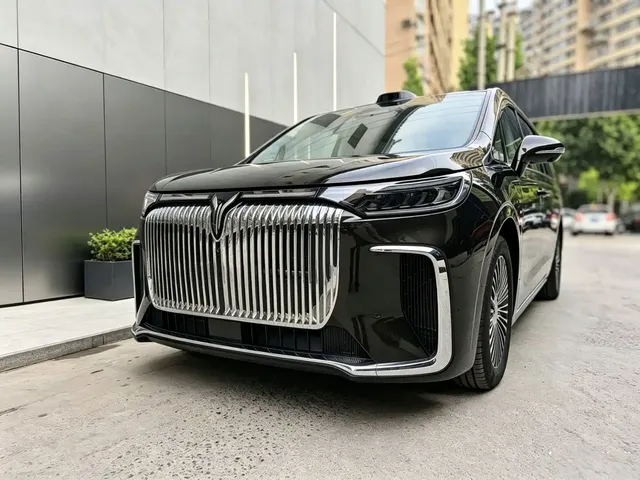 Voyah Auto Voyah Dreamer 2025 Model PHEV 4WD Excellent QianKun Edition