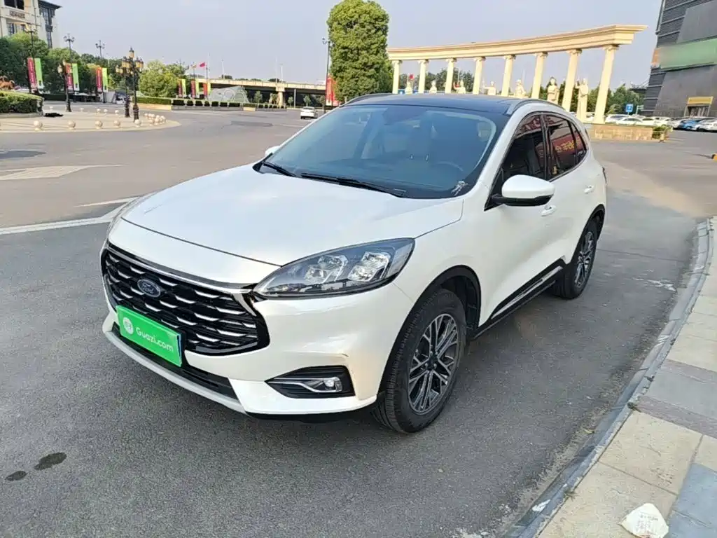 Ford Escape 2020 EcoBoost 245 2WD Premium Edition