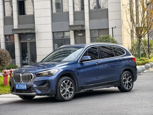 BMW X1 2021 sDrive25Li Leading